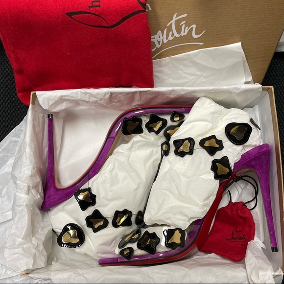 NWT💖 CHRISTIAN LOUBOUTIN Patent PVC Parsemis 100 T-Strap Sandals - Picture 4 of 9